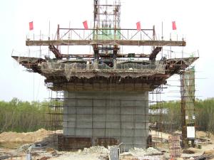 挂篮及模板施工现场